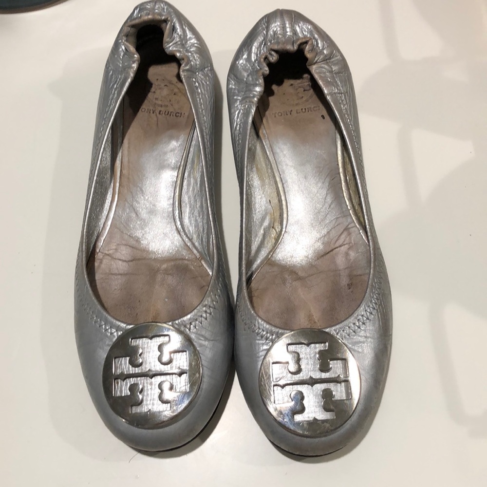 Size 9.5 Tory Burch flats (new sole)
